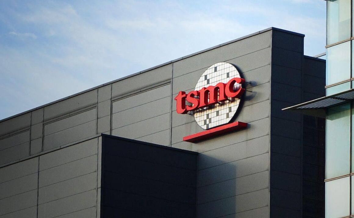 TSMC Shifts Chip Investments to U.S. Over Japan
